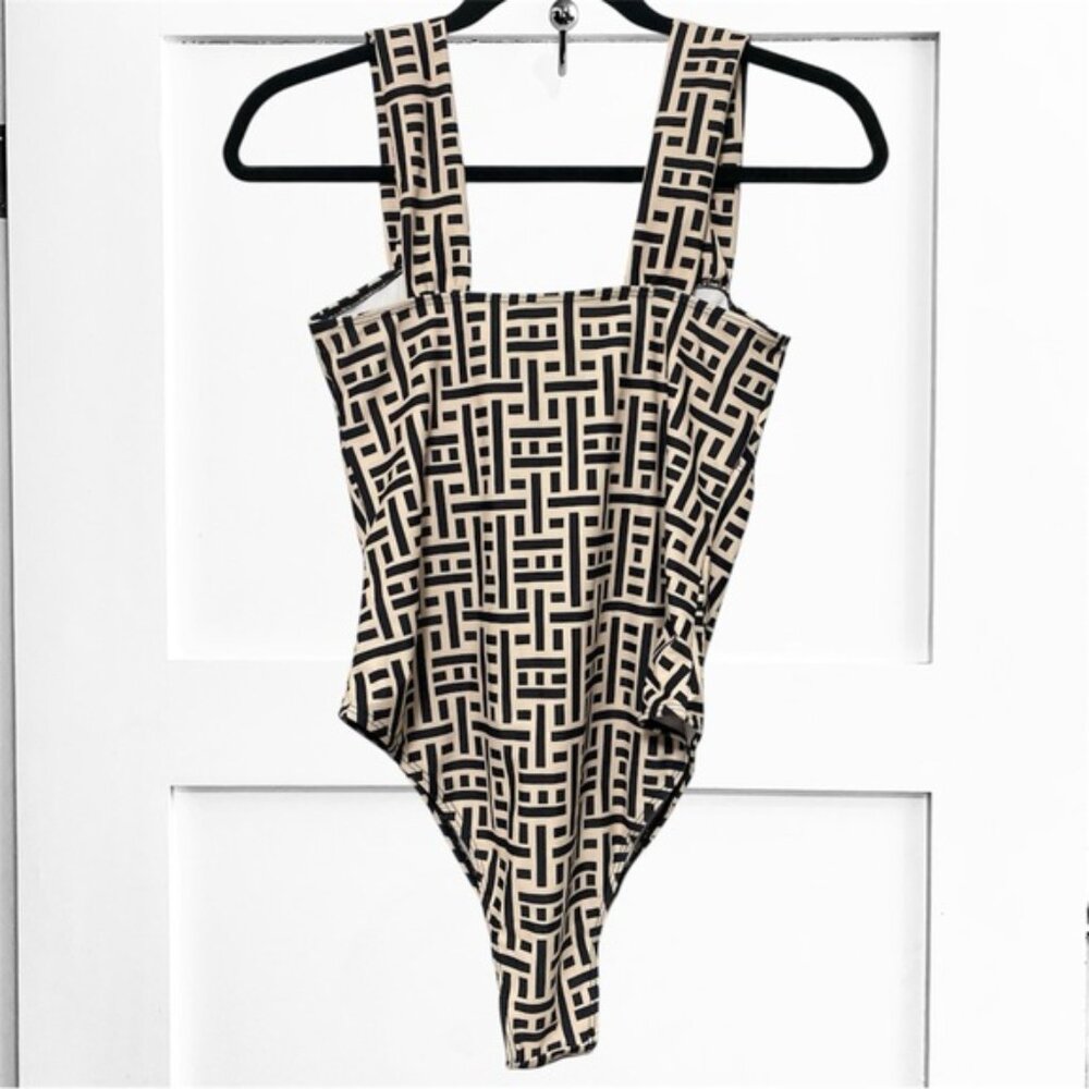 Geometric Patterned One-Piece Swimsuit - Picture 8 of 16